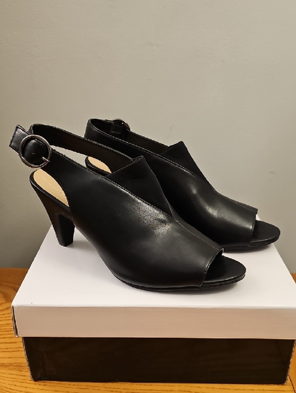 Alfani JASMYNEE Black Peep-Toe Slingback Heels Size 8 - Picture 3 of 8